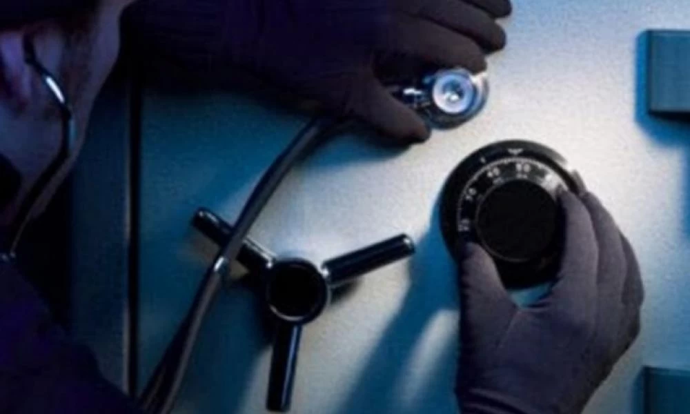 Ηράκλειο: Ληστεία-μαμούθ με λεία 500.000 ευρώ σε χρηματοκιβώτιο